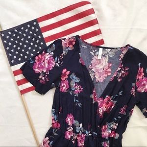 Floral xhiliration romper dress💕🇺🇸